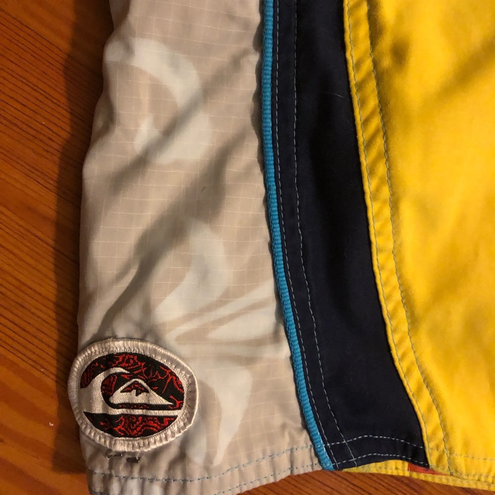 Quicksilver Board Shorts - Picture 4 of 4